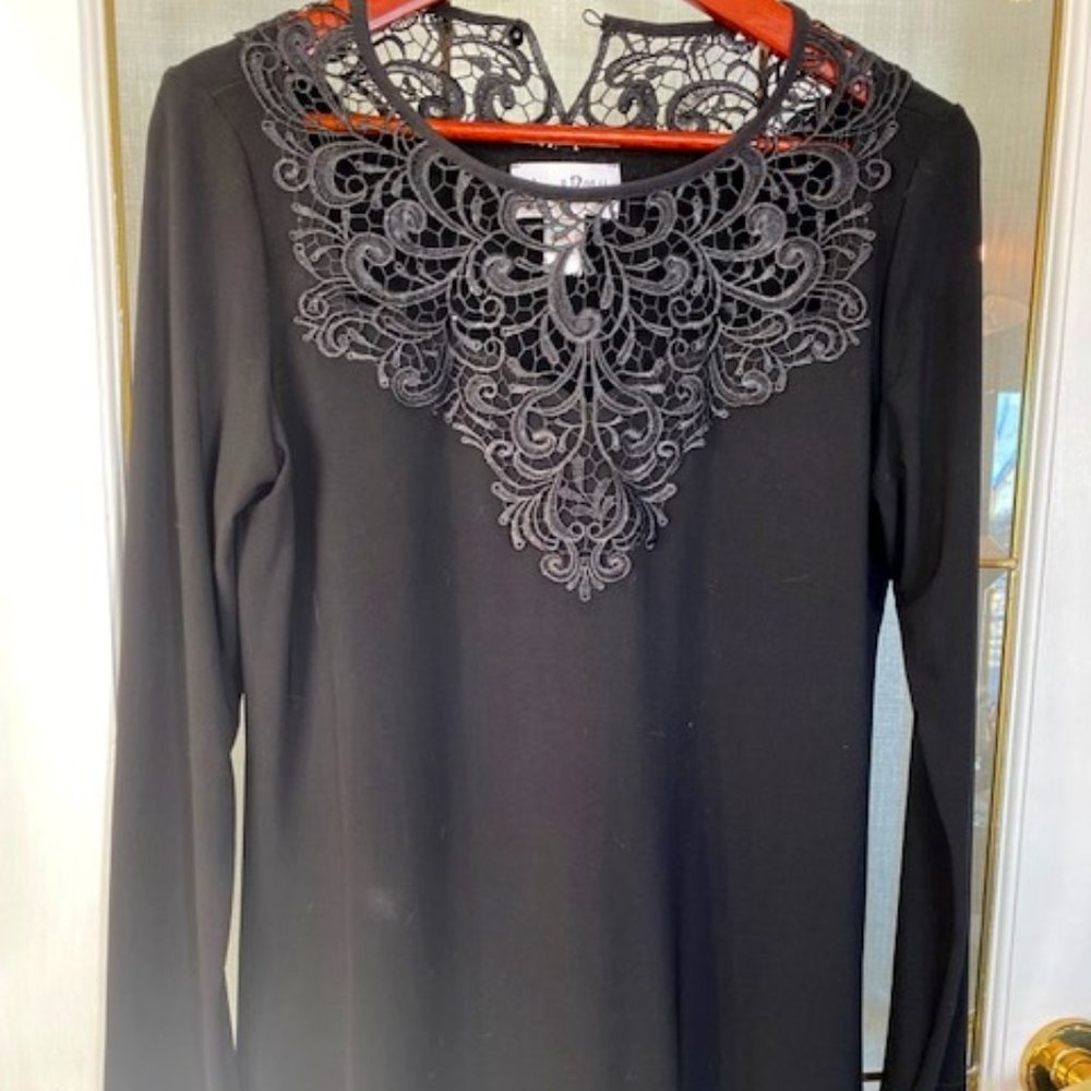 Joseph Ribkoff Black Top Size 8